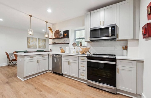 Virginia Highland House | King Bed | Walkable to Piedmont Park | Terrace
