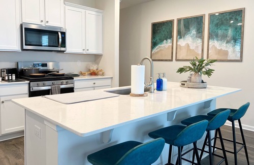 Cape May Court House House | King Beds, Family Dining Table, Fenced Yard, Driveway Parking, Near all Beaches