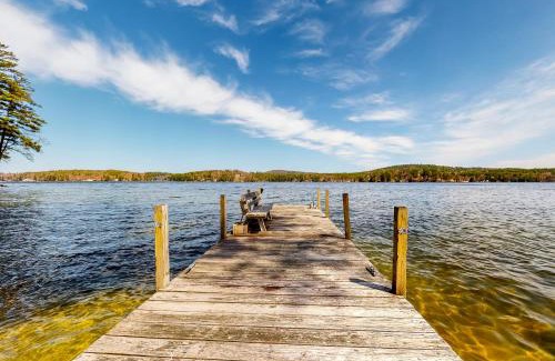 Alton Bay Hotel | King Birch Lake Home, Unit 10
