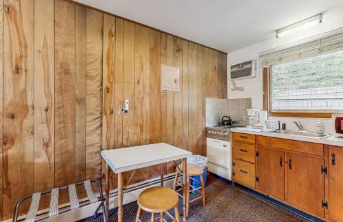 Alton Bay Hotel | King Birch Lake Home, Unit 6