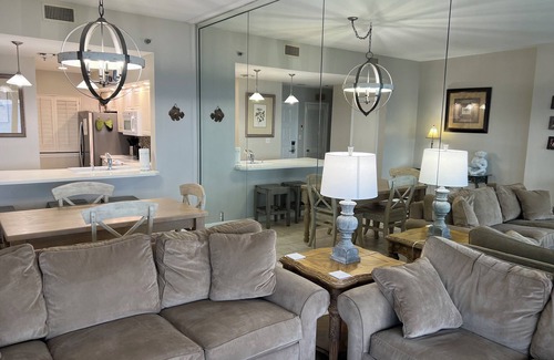 Sandestin Condo | King Master Ocean Front Tops'l Beach Manor 2 BR
