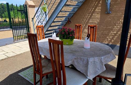 Zutendaal Apartment | King of Gold Stables appartement met stalling voor 5 paarden
