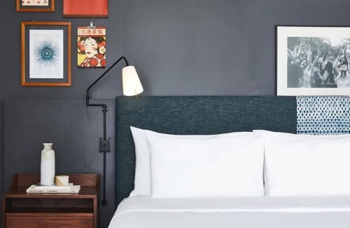Japantown Apartment | King Room Near Sequoia Living SAN