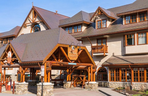 Banff Apartment | King Room, Steps to Downtown | Onsite Hot Tub