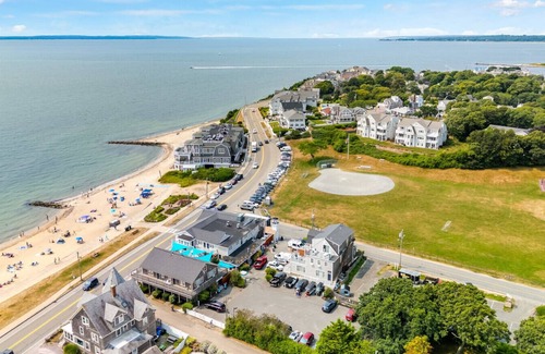 Falmouth Heights Condo | King Room w/Partial Ocean View Above Restaurant (203)