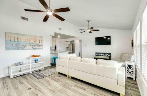Freeport House | King's Castle - Bay & Beach View