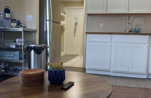 San Carlos Park Apartment | King Studio Explore SWFL Beach, Trails & Treasures