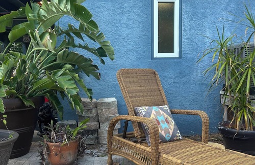 San Carlos Park Apartment | King Studio Explore SWFL Beach, Trails & Treasures
