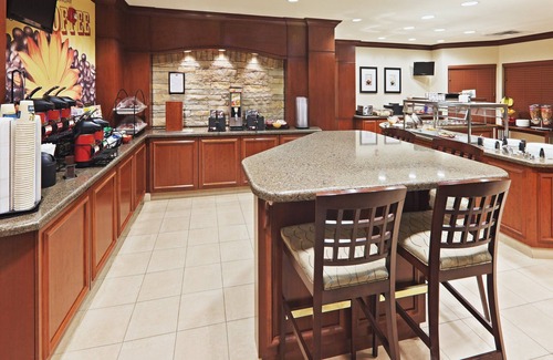 Oklahoma City Condo | King Suite. Free Breakfast Buffet Daily. Outdoor Pool.