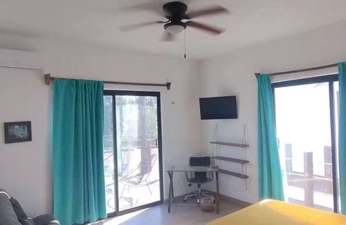 Bacalar Bed & Breakfast | King with Terrace with futon + Breakfast - Bacalar