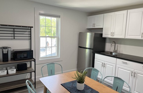 Dennis Hotel | Kingfisher Lodging