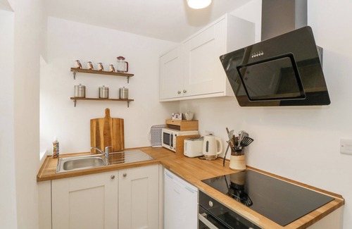 Ludwel Cottage | KINGFISHER, pet friendly, with open fire in Ludlow