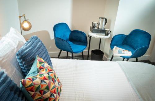 Whitehaven House | Kings Arms Suites - Deluxe Room - En-Suite - Self Check In