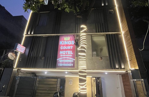 Pitampura Hotel | KINGS COURT HOTEL