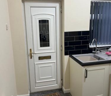 Doncaster Apartment | Kings view