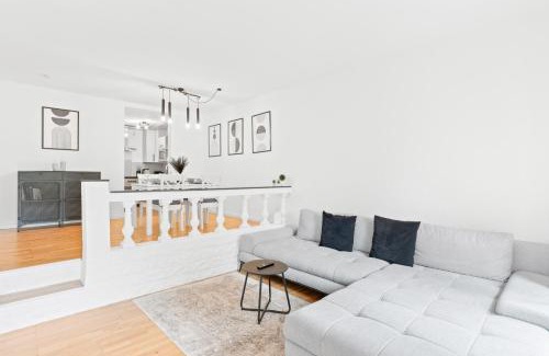 Pforzheim Apartment | Kingsize Bett, Terrasse, Netflix, zwei Zimmer