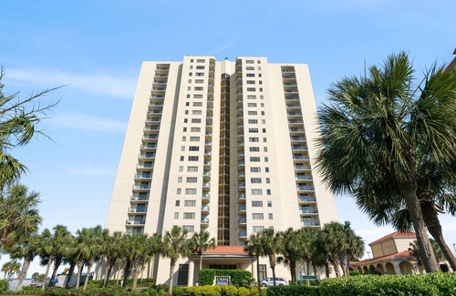 Arcadian Shores Condo | Kingston Brighton 1202 Oceanfront on 12th floor