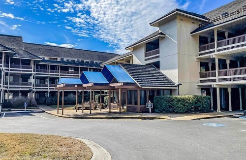 Arcadian Shores Condo | Kingston Laurel 104 1st floor, Pool, Beach
