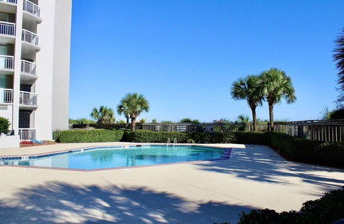 Arcadian Shores Condo | Kingston S Hampton 1510A Studio w/Pool & Beach