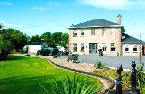 Cashel Bed & Breakfast | Kingstown House