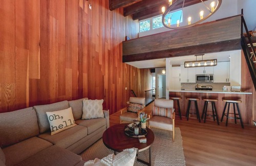 Kings Beach Apartment | Kingswood Village 2
