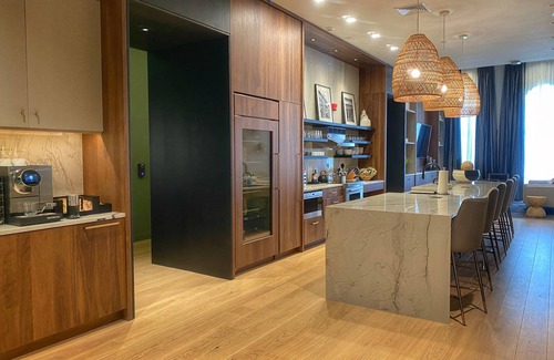 East Town Hotel | Kinn Guesthouse Downtown