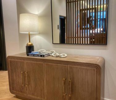 East Town Hotel | Kinn Guesthouse Downtown
