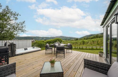 Pitlochry Cabin | Kinnaird Woodland Lodges