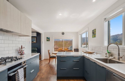 Lake Hawea House | Kinross - Lake Hawea Holiday Home
