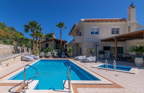 Kirianna Villa | Kipo Paradiso 6 Spa Yoga & Gym resort
