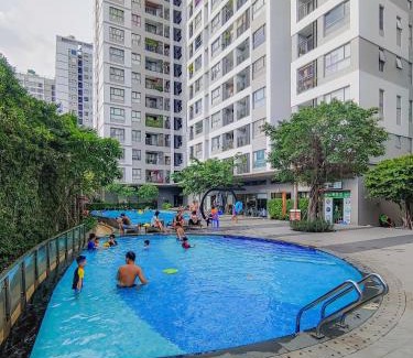 Phu Nhuan Apartment | KIRAKUAN CHILL 2BR Pool/Gym