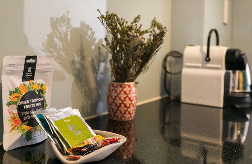 Tan Binh Apartment | KIRAKUAN Precious COCOON LUXURY ☆POOL, Balcony