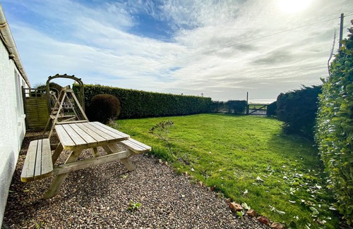 Anstruther Cottage | Kirkmay Cottage - a cottage that sleeps 4 guests in 2 bedrooms