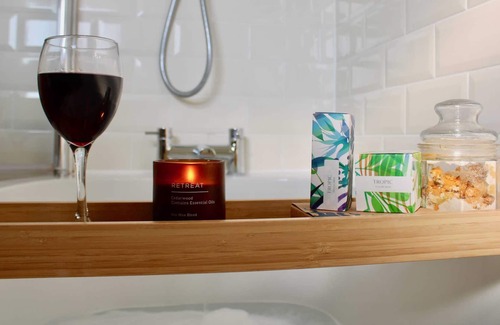 Milton Keynes Apartment | Kirkwood by Stay Shoal
