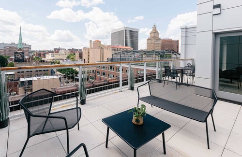 Central Business District Apartment | Kislak 403 Luxurious 2BR Retreat Above the City