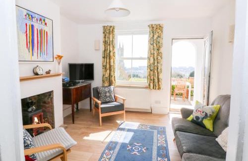 Hythe House | Kits Cottage