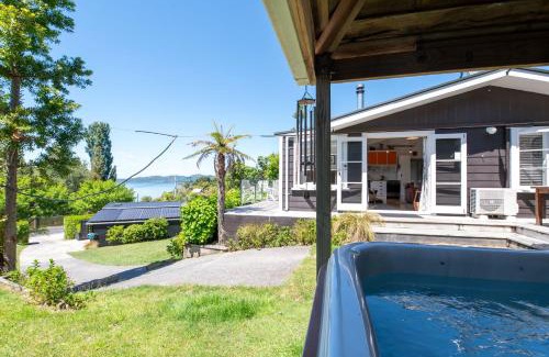 Lake Tarawera House | Kiwiana Bach - Lake Tarawera Holiday Home