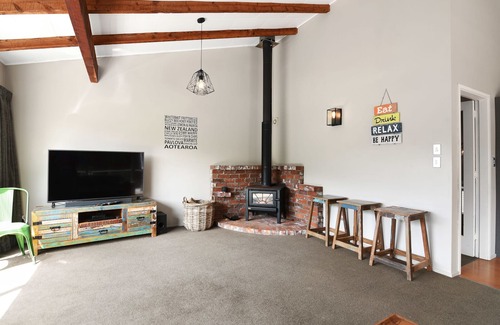 Havelock House | Kiwibach - Havelock Holiday Home