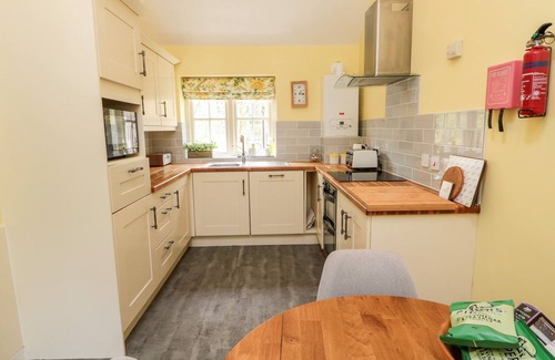 Guyzance House | KIZZIE COTTAGE, pet friendly, with open fire in Warkworth