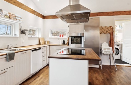 Hoensinge House | "Kjell" - 1.5km from the sea by Interhome