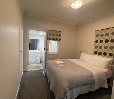 Hamilton North House | KK Boarding Holiday house