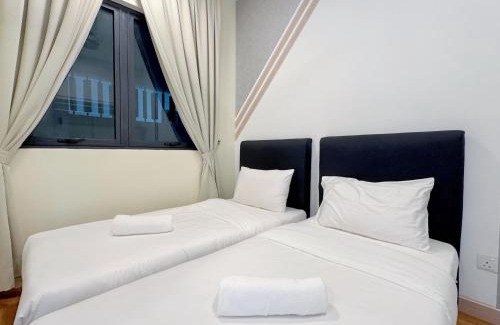 Maluri Apartment | KL V Residence I with Balcony I 吉隆坡双威伟乐城民宿-附有阳台 I Walking distance to MRT & Mall & Nanjing Street I 马中英服务 I Malay English Chinese