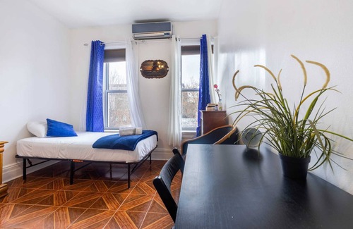 Crown Heights House | KLO Room #5 With Private Bathroom