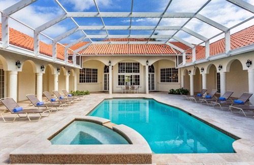 Rural Estates House | Knickerbocker Estate: Exclusive 9-BR Getaway in Naples. Enjoy Private Pool, Outdoor Dining, and Expansive Grounds, Experience Tranquility with Easy Access to Naples' Best!