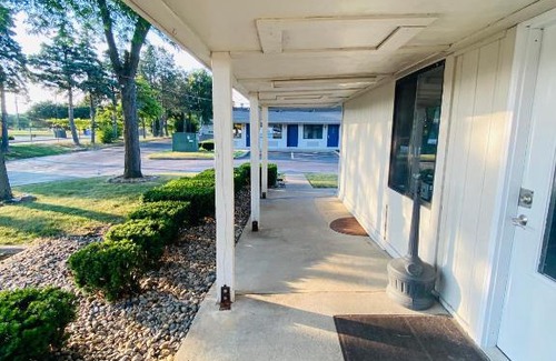 Bridgeport Hotel | Knights Inn Bridgeport Frankenmuth