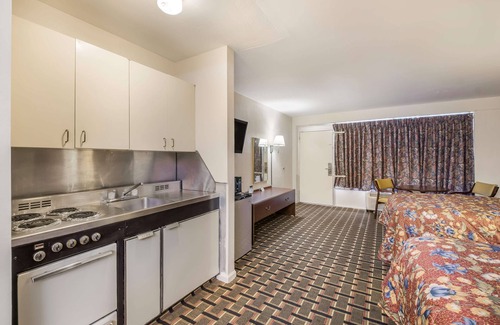 Cleveland Hotel | Knights Inn Cleveland, TN