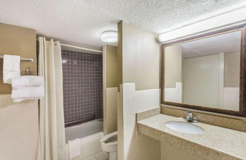 Lebanon Hotel | Knights Inn Lebanon