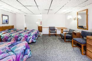 Mackinaw City Hotel | Knights Inn Mackinaw City