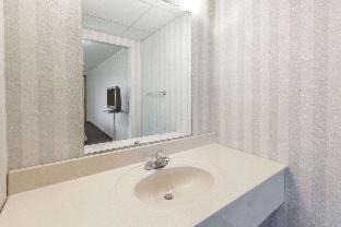 Mackinaw City Hotel | Knights Inn Mackinaw City