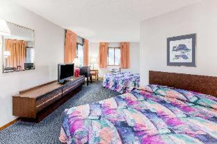Mackinaw City Hotel | Knights Inn Mackinaw City
